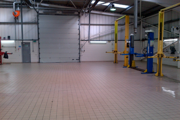 Commercial Cleaning Garage Deep Clean